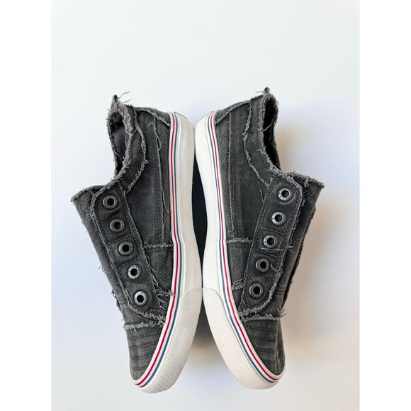 Blowfish Malibu Gray Slip On Distressed Shoes Women's 9 - Picture 6 of 11